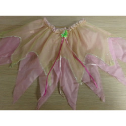 Disfraz con 3 faldas con alas. Talla 5 años. Segunda mano