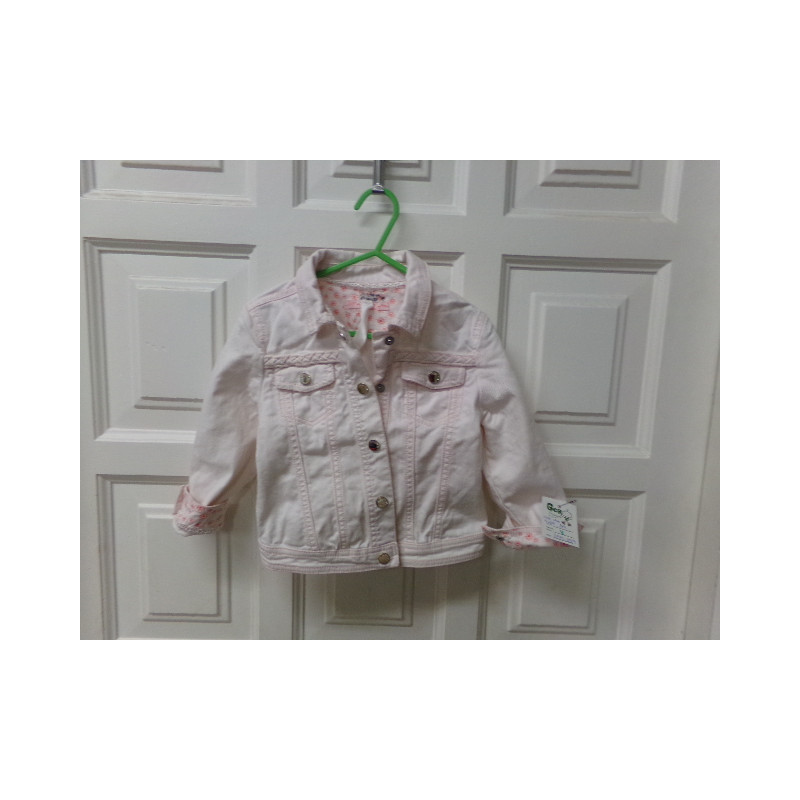Cazadora vaquera rosa talla 3 años. Segunda mano