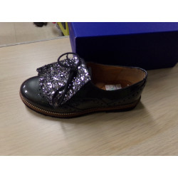 Zapato charol N 31. Segunda mano