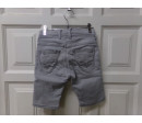 Pantalón corto gris Pepe Jeans talla 6 años. Segunda mano