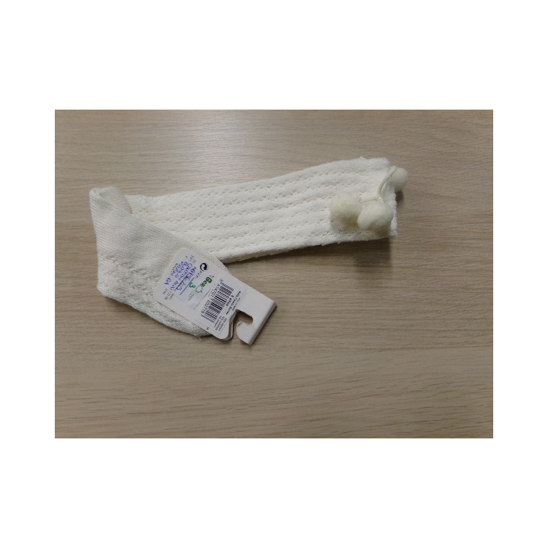 Calcetin alto blanco pompon talla 6 años. A estrenar