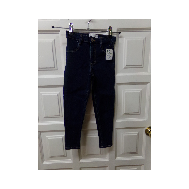 Vaquero Zara talla 7 años. Segunda mano