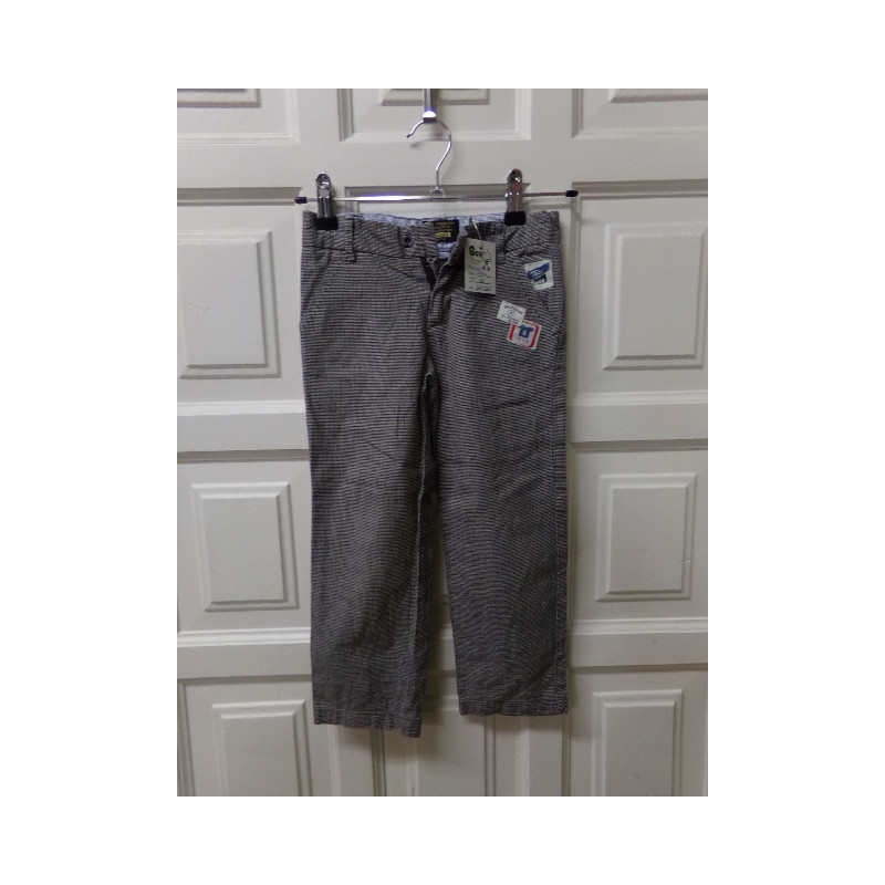 Pantalon talla 3-4 años. Segunda mano