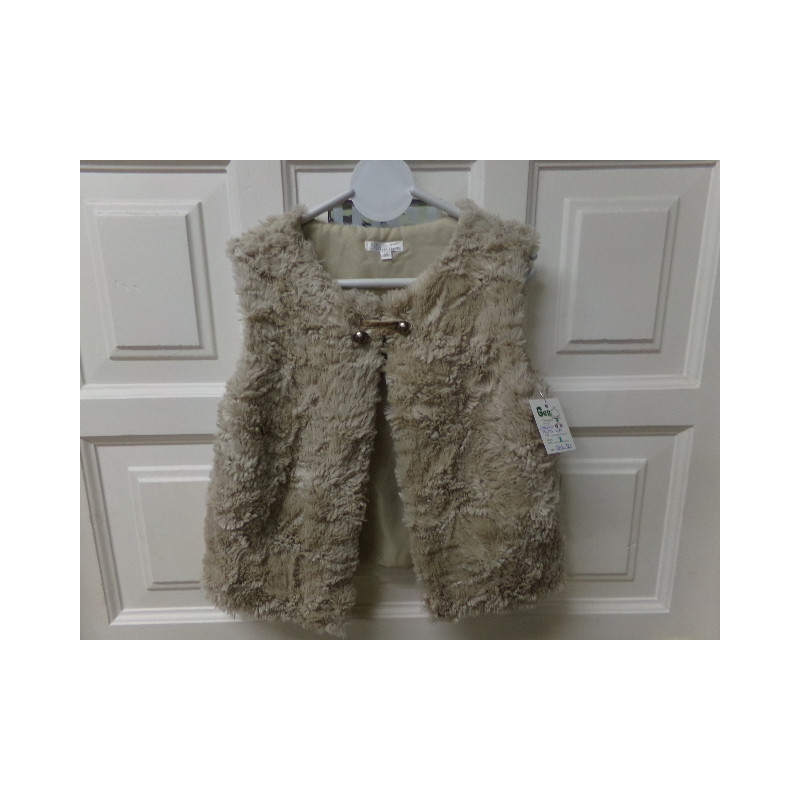 Chaleco de pelito talla 6 años. Segunda mano