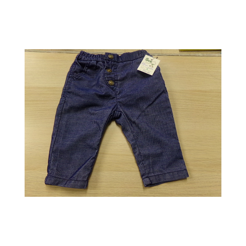 Pantalon Benetton talla 12-18 meses. Segunda mano