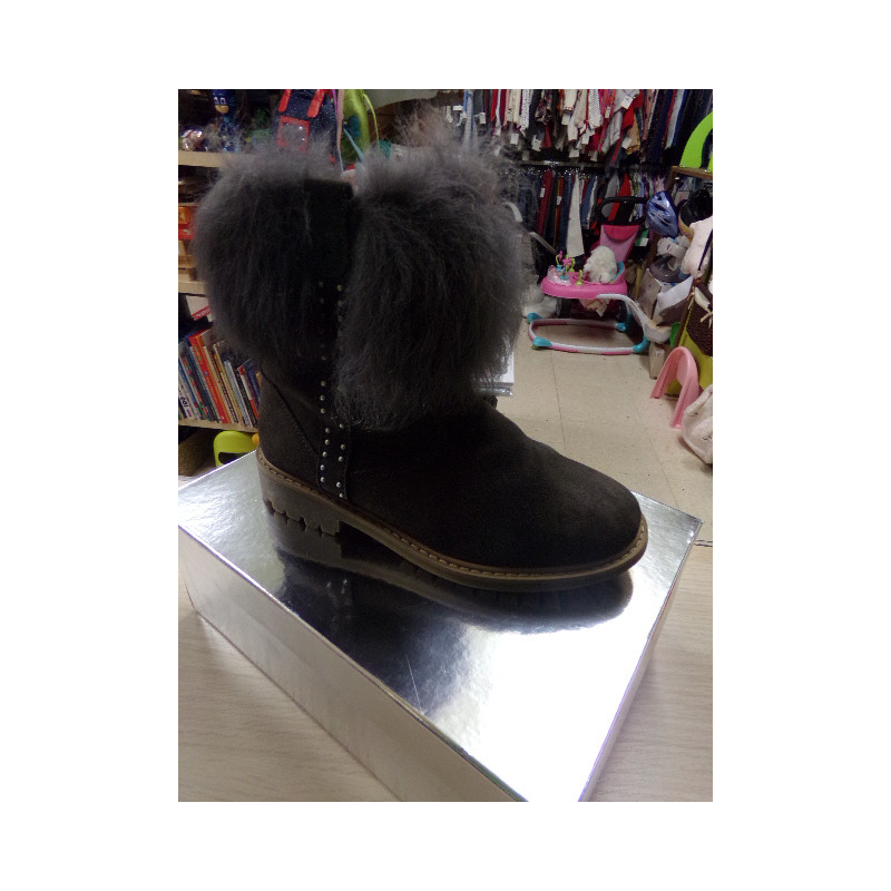 Botas de pelito N 34. Seguda mano