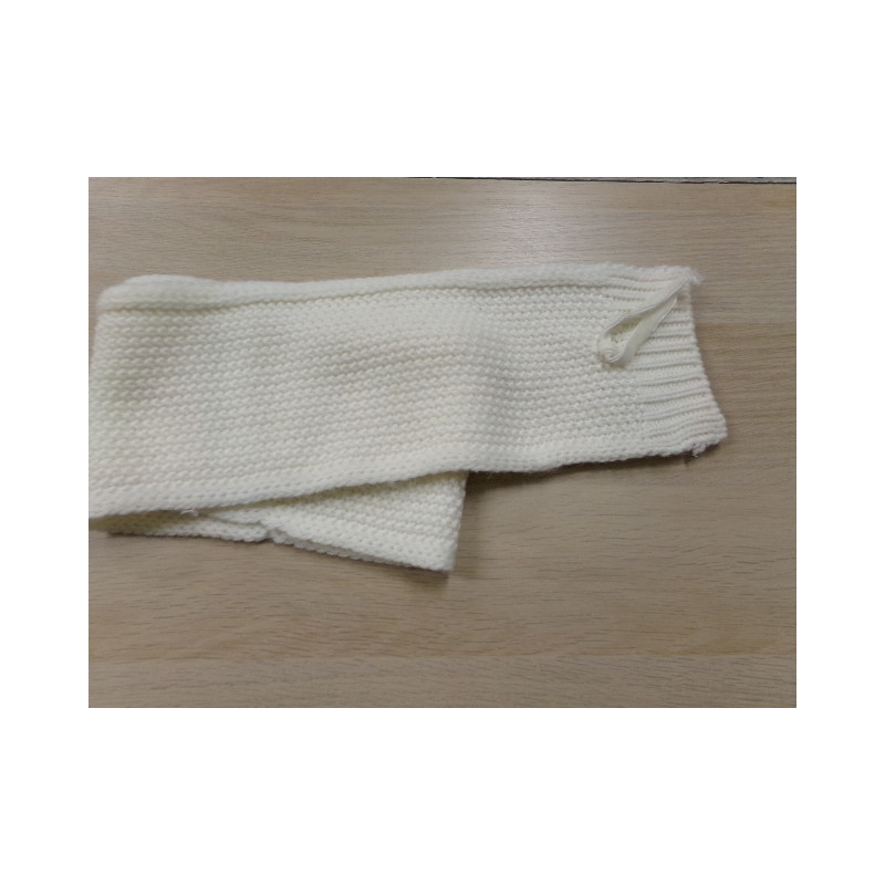 Bufanda blanca. Segunda mano