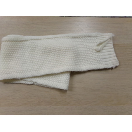 Bufanda blanca. Segunda mano