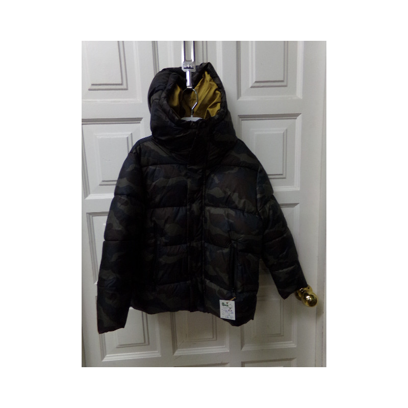 Plumas militar Zara talla 8 años. Segunda mano