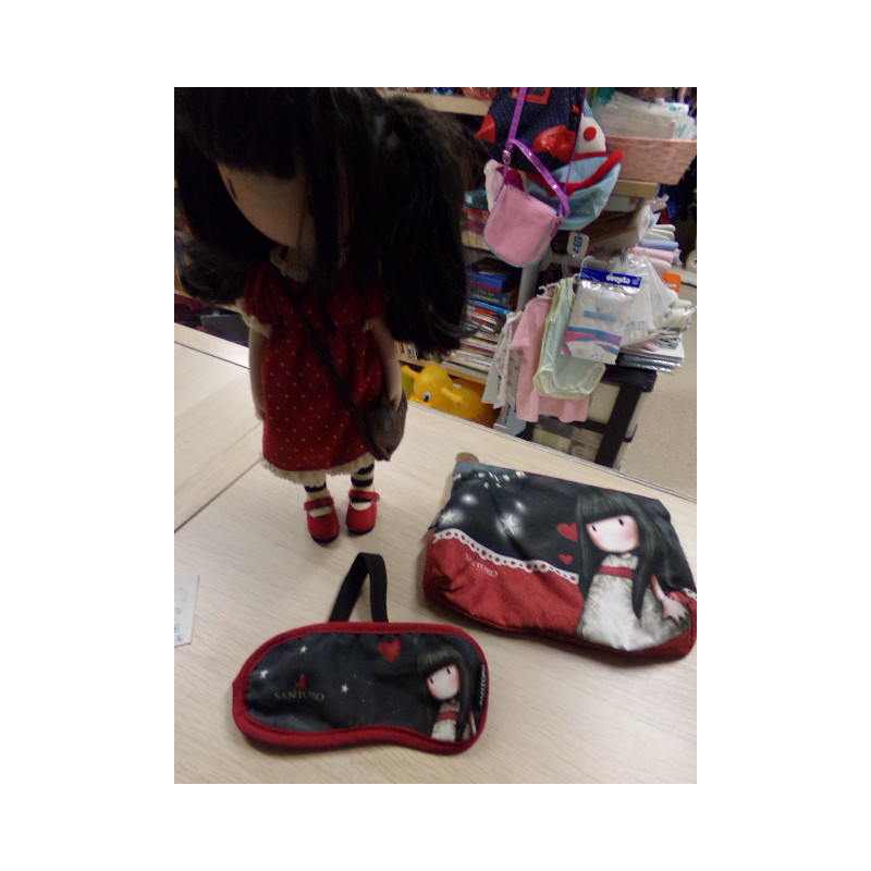 Muñeca Gorjuss  con neceser. Segunda mano