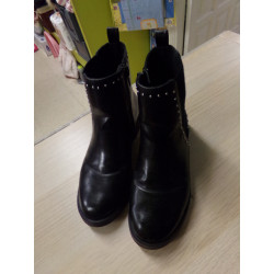 Botin negro Zara n 34. Segunda mano