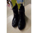 Botin negro Zara n 34. Segunda mano