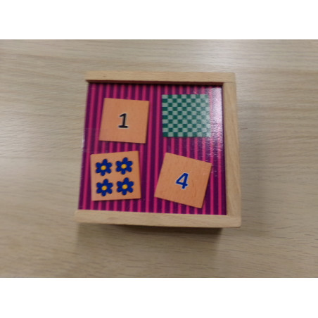 Juego de números de madera. Segunda mano