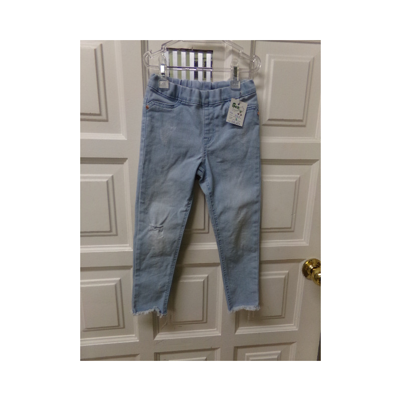 Vaquero azul talla 5-6 años. Segunda mano