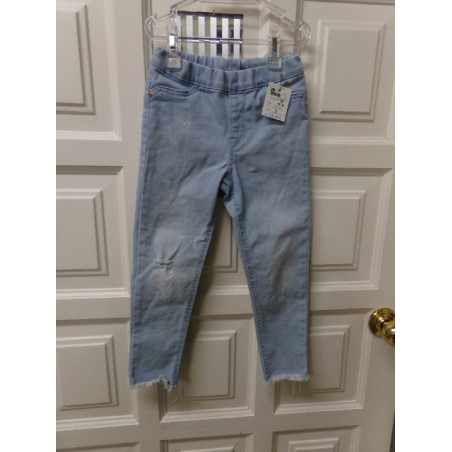 Vaquero azul talla 5-6 años. Segunda mano