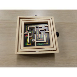 Juego Laberinto de madera. Segunda mano