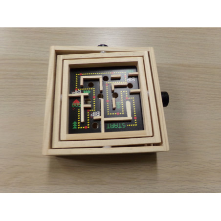 Juego Laberinto de madera. Segunda mano