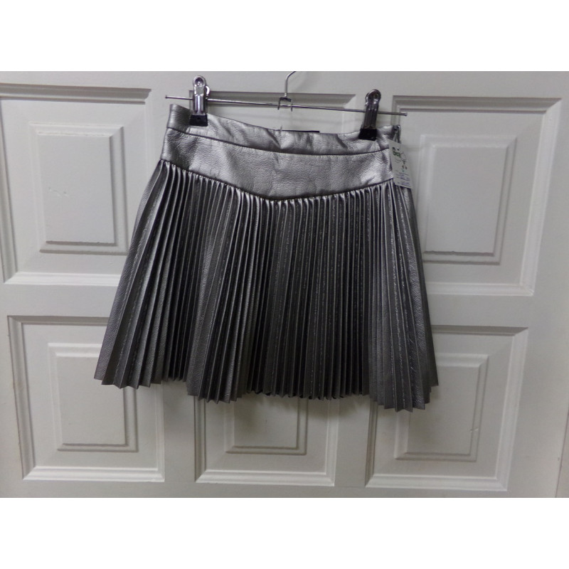Falda Zara talla 8 años. Segunda mano