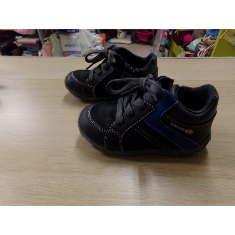 Tenis Geox n 22. Segunda mano