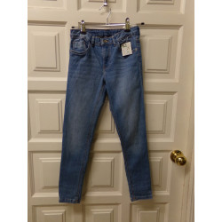 Vaquero Zara talla 8 años. Segunda mano