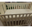 Cuna de MICUNA con colchón. Segunda mano