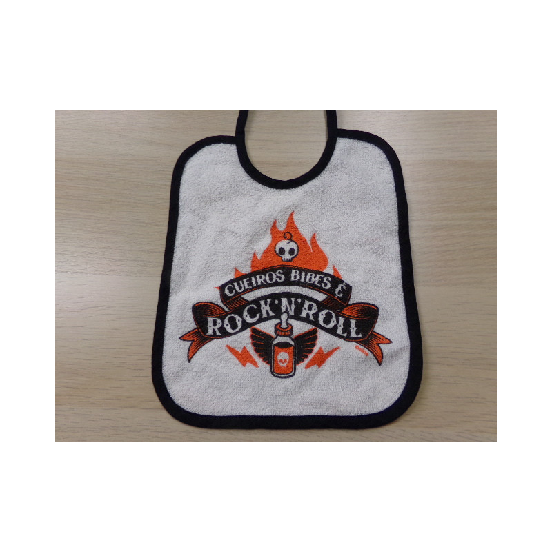 Babero Cuerios bibes e Rock and Roll. Sin uso