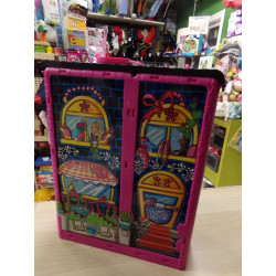 Armario Nancy con ropita. Segunda mano