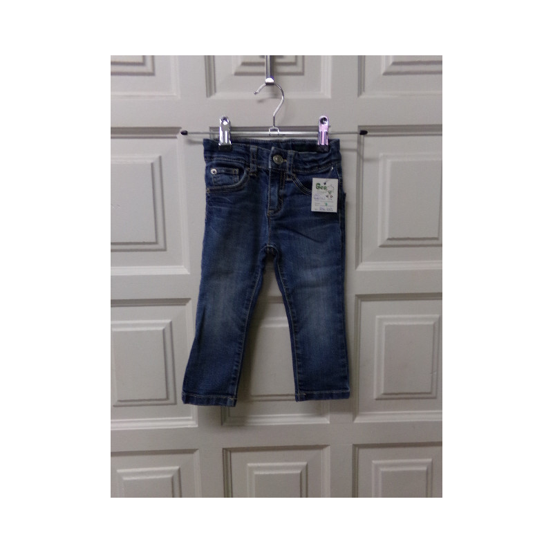 Vaquero Benetton talla 12 meses. Segunda mano