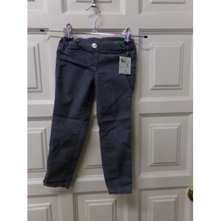 Pantalon Benetton talla 3 años. Segunda mano