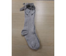 Calcetines altos gris talla 4/6 años. Segunda mano