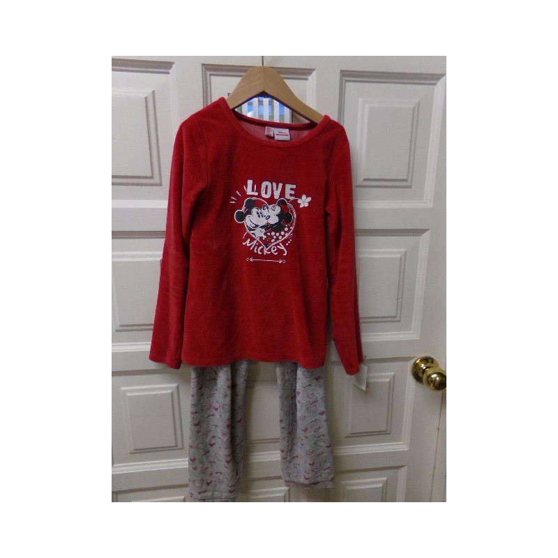 Pijama talla 8 años. Sin uso