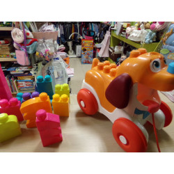 Bolsa con 60 Megablocks y perrito de paseo. Segunda mano