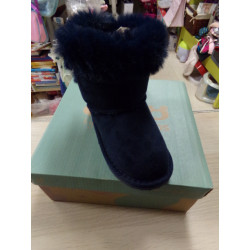 Botas pelito azul osito T24 nuevas