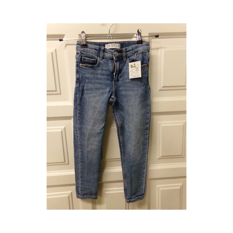 Pantalon vaquero talla 6 años. Segunda mano