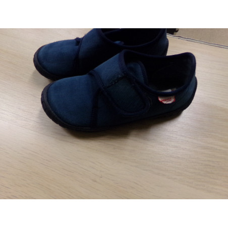 Tenis de loneta N 27. Segunda mano