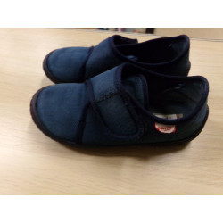 Tenis de loneta N 27. Segunda mano