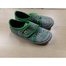 Tenis loneta N 26.  Segunda mano