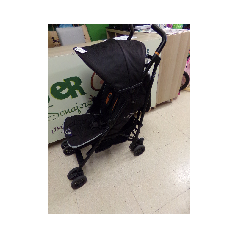 Silla ligera Mini by esasy walker con plástico. Segunda mano