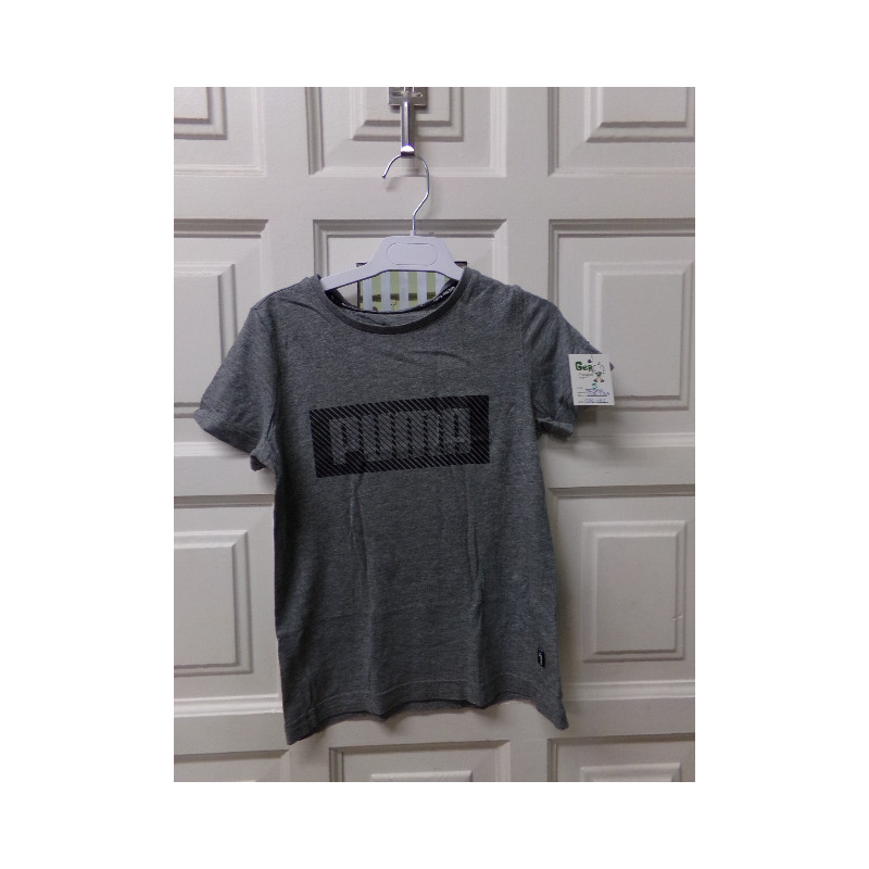 Camiseta Puma talla 7-8 años. Segunda mano