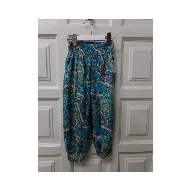 Pantalón verano talla 4-5 años. Segunda mano