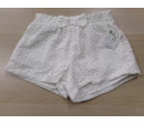 Pantalon corto blanco talla 4-5 años. Segunda mano