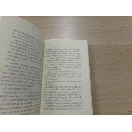 Libro el Palacio de los 3 ojos, segunda mano.