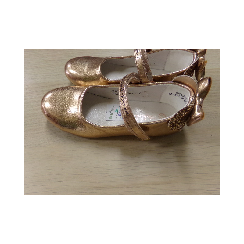 Merceditas Minnie nº 28. Segunda mano.