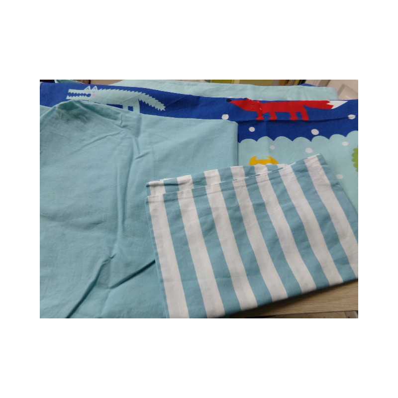 Funda nórdica cuna con bajera y funda almohada. Segunda mano.