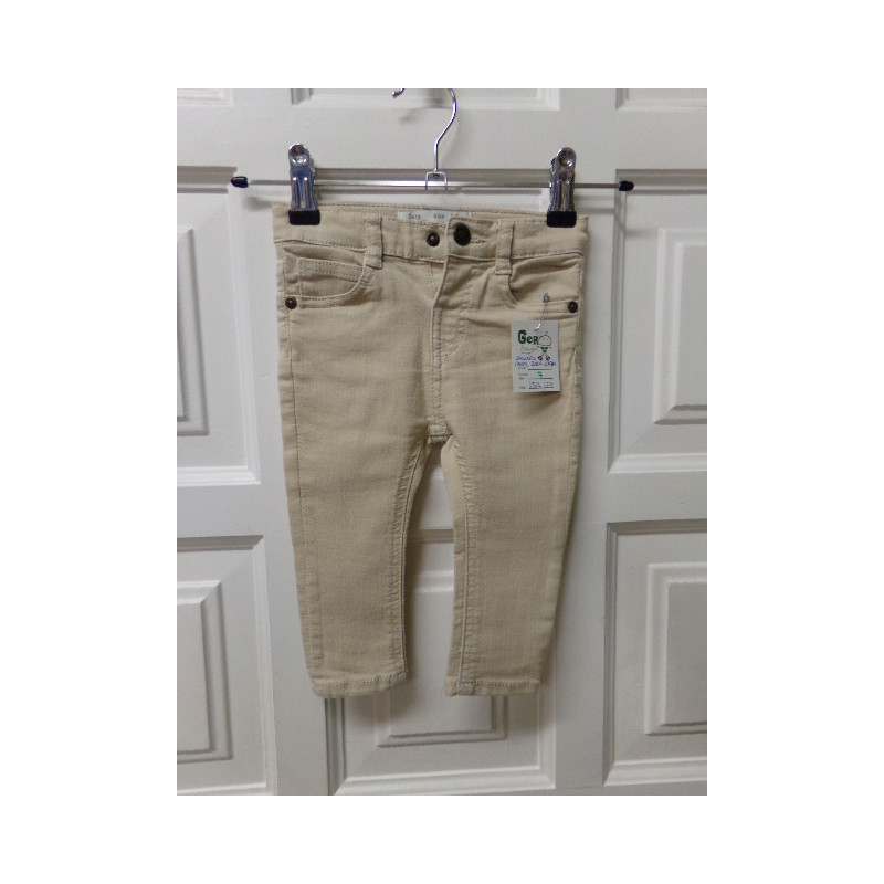 Pantalón vaquero camel Zara 6-9 meses. Segunda mano.