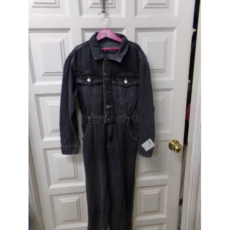 Mono vaquero Zara 10 años. Segunda mano.