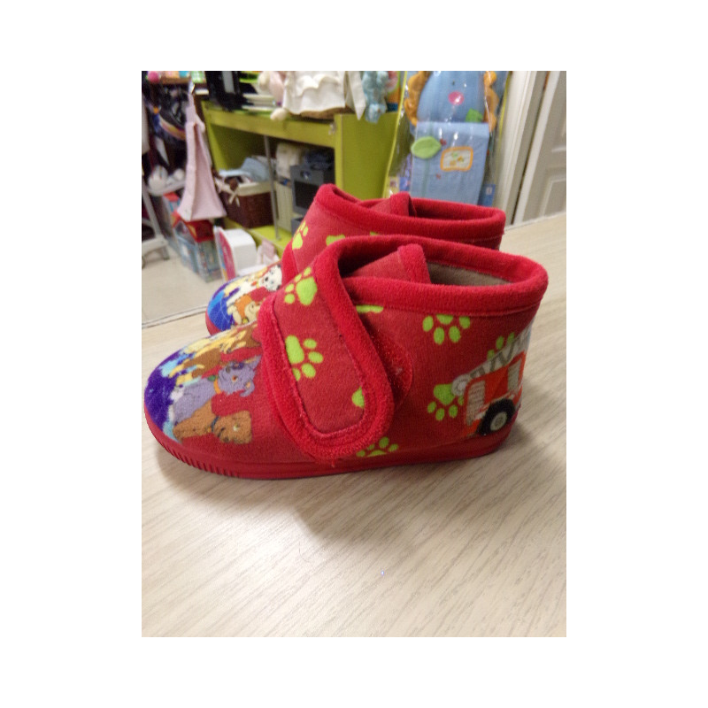 Zapatillas casa Vulladi nº 22. Segunda mano.