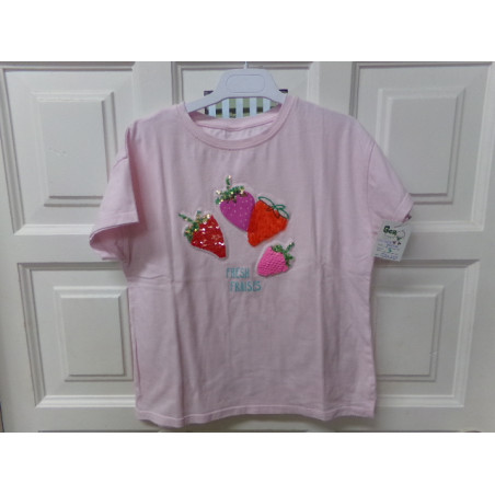 Camiseta fresas 8 años. Segunda mano.