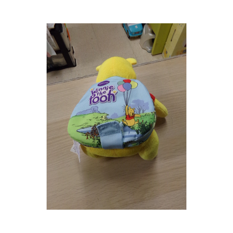 Peluche libro winnie the pooh. Segunda mano.