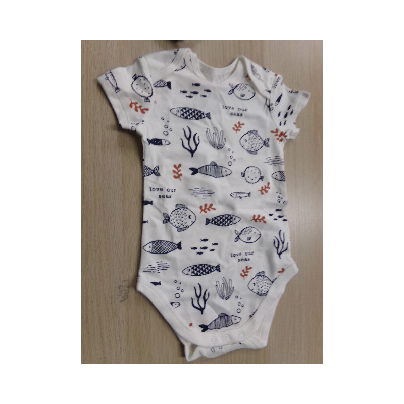 Pack 5 bodys Baby club 6-12 meses. A estrenar.